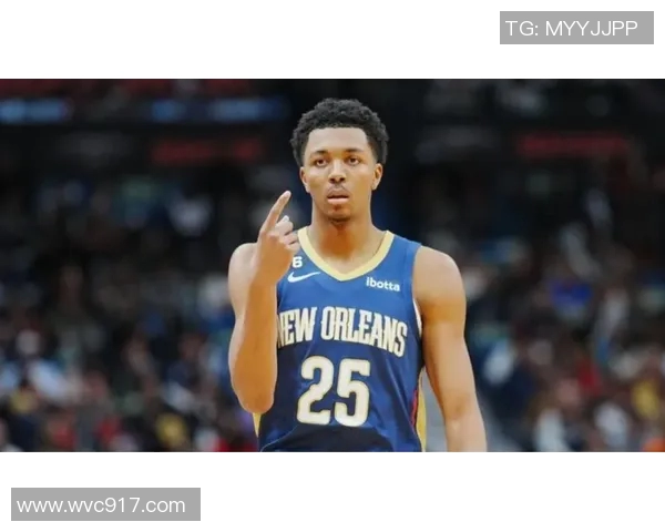 鹈鹕特雷墨菲巧妙跑位展现战术智慧助力球队胜利